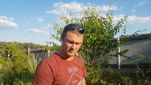Выращивание смородины и крыжевника в колёсных покрышках!