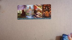 Почему молчит? Куда пропал? Появится ли? | Таро гадание онлайн