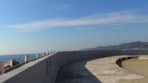 Агой. Жильё у моря. Эллинги .