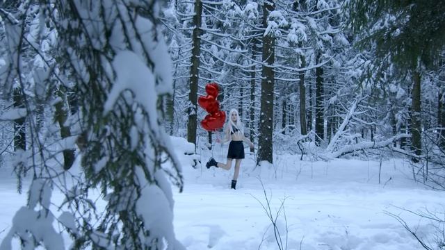 APNOIE - Magic Stuff (Official Video) смотреть онлайн