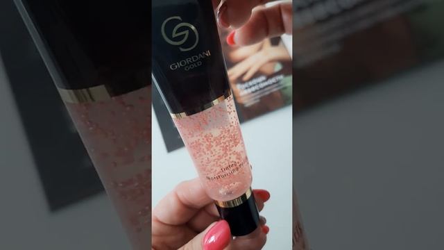 Идеальное нанесение тональной основы с корректирующей базой под макияж GG