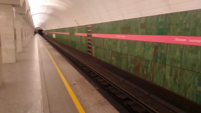 Станция метро "ЛЕСНАЯ", ПЕТЕРБУРГ