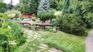 Превосходные розы сквер Троицкого собора