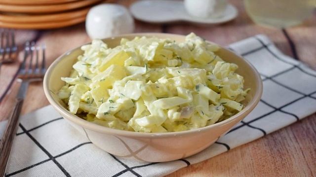 КАК ПРИГОТОВИТЬ САЛАТ С КУРИЦЕЙ И АНАНАСАМИ? Салат с копченой курицей и консервированными ананасами