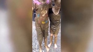 FUNNY VINE ★ Забавные дети создают проблемы, застревая в грязи ¦¦ Funny Kids Videos