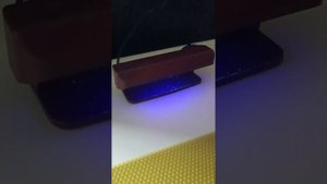 Проверка вощины на качество. Магазин Пчеломастер