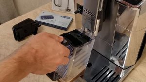 Холодный кофе на кофемашинах De'Longhi с кувшином MixCarafe