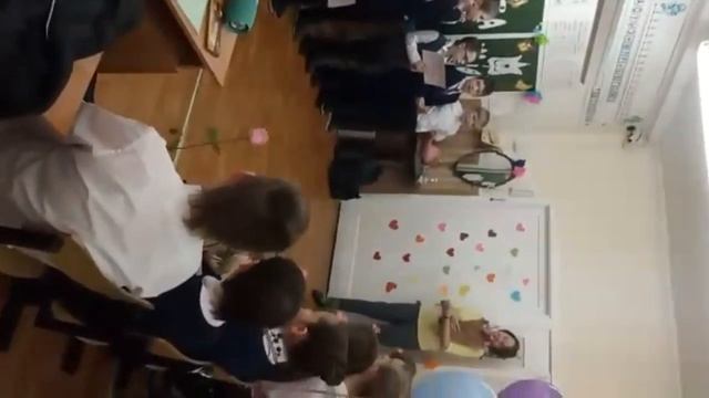 Сюрприз для учителя на 8 марта! ))) смотреть онлайн