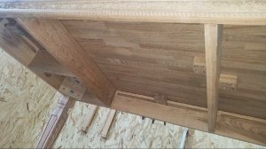 обеденный стол