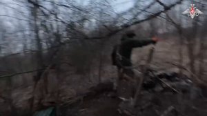 💥 Российские минометчики бодрят противника точным огнем