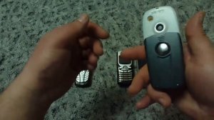 Старые сотовые телефоны