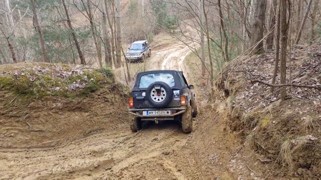 Mitsubishi Pajero Pinin IO i Suzuki Vitara Kolbiel Żwirownia 2023 смотреть онлайн