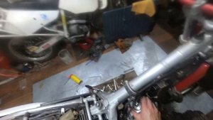 Регулировка клапанов Honda XR250