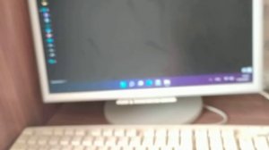 сравнение одинаковых мониторов через dvi и vga