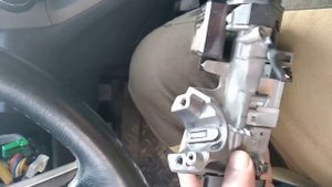 Ремонт замка зажигания Хонда CR-V. Заклинил замок Хонда, что делать??