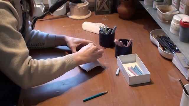 3. Изготовление мелков для декорирования керамики. Пробую декорировать черепок.