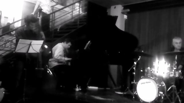 So what (Miles Davis) au Rouge Belle de Mai ( le 20 Mai 2016) смотреть онлайн