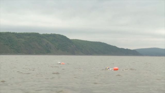Спортсменка родом из Казахстана совершила заплыв через Амур