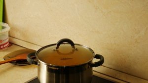 Щи из квашеной(кислой) капусты.