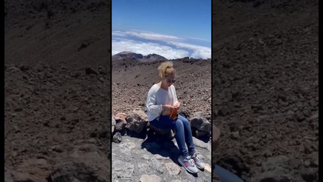 Всемирный день вязания на публике отмечаем вместе 😀 смотреть онлайн