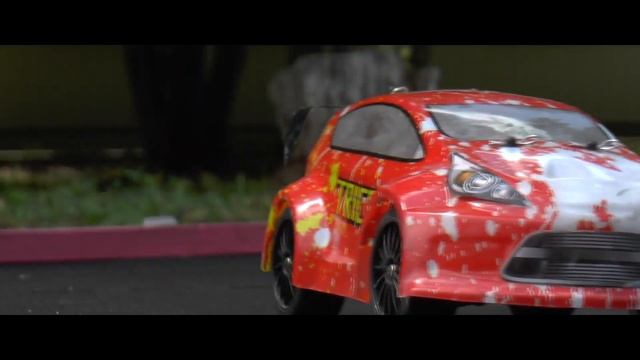 Ралли на радиоуправлении!! смотреть онлайн