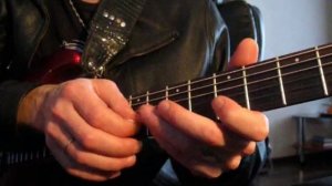 ACDC Как научиться играть на гитаре на одной струне _Bond