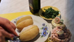 Очень вкусненькая картошка в микроволновке .