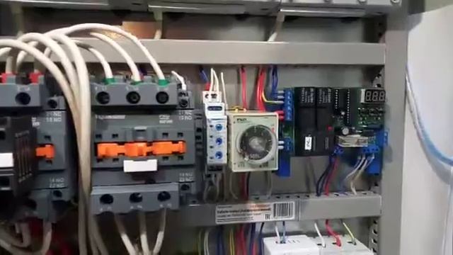 Щит АВР с выбором рабочей фазы смотреть онлайн
