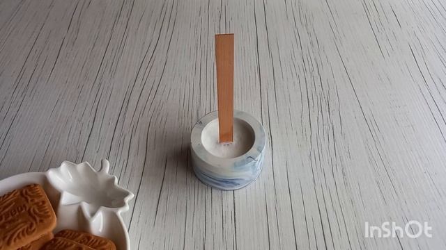 ГИПСовый подсвечник\ Заливаем свечу. Пробуем деревянный фитиль?