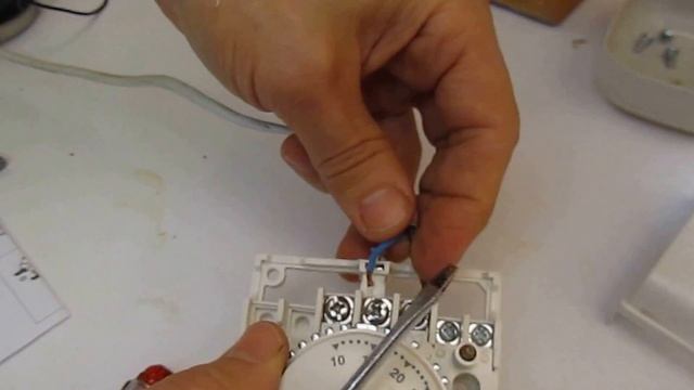 Electrolux GCB Quantum 24i( электролюкс) установка: комнатный термостат, датчик наружнего воздуха смотреть онлайн