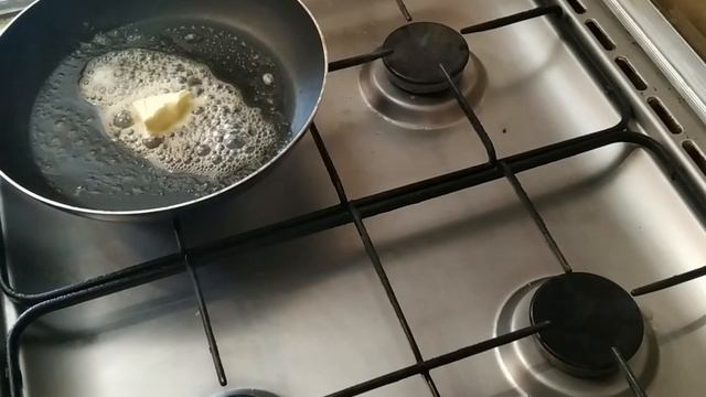 Шикарный рецепт запеченные грибы  с начинкой в духовке
