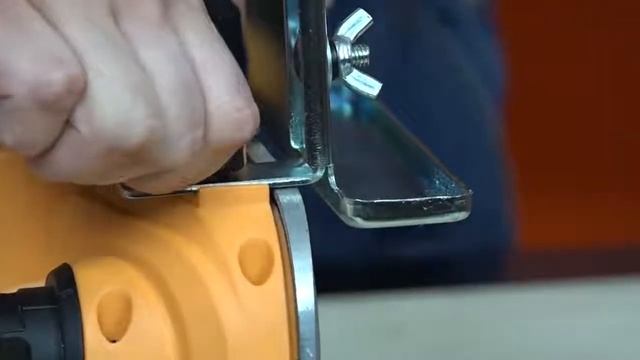 Обзор Рубанок ВИХРЬ Р-82/700 смотреть онлайн