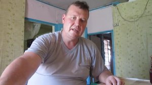 Борщ из ревеня и кабачковой икры на рыбном бульоне.