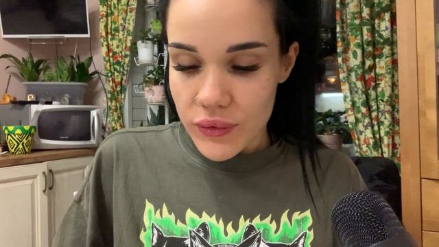 АСМР: Мои помады и блески для губ. Часть 2. Vivienne Sabo, Essence, Eveline, Лэтуаль и др смотреть онлайн