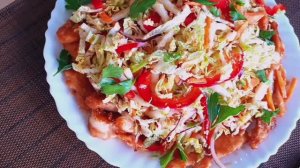 Пикантная курица в интересном кляре под овощами.