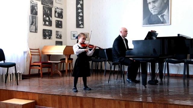 1.Гамма Ре мажор, арпеджио 2. Воскресная песня (А.Сейболт) 3. Гавот (Д. Шостакович) смотреть онлайн