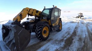 МТЗ 892 и погрузчик DIECI. Чистка снега! (Сезон 2021)