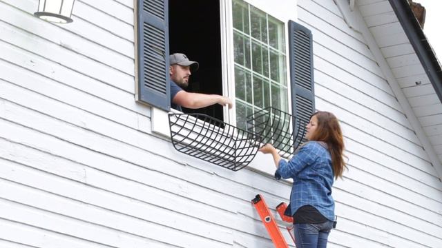 Barn Hayrack Install смотреть онлайн