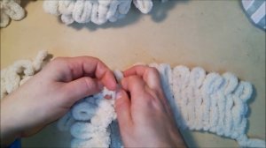 Плюшевый плед без спиц и крючка! Своими руками. ALIZE puffy.