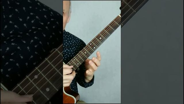 Скоростная игра МЕДИАТОРОМ на акустической гитаре #short