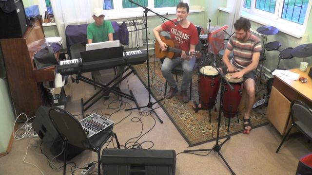 Одинокий вечер смотреть онлайн