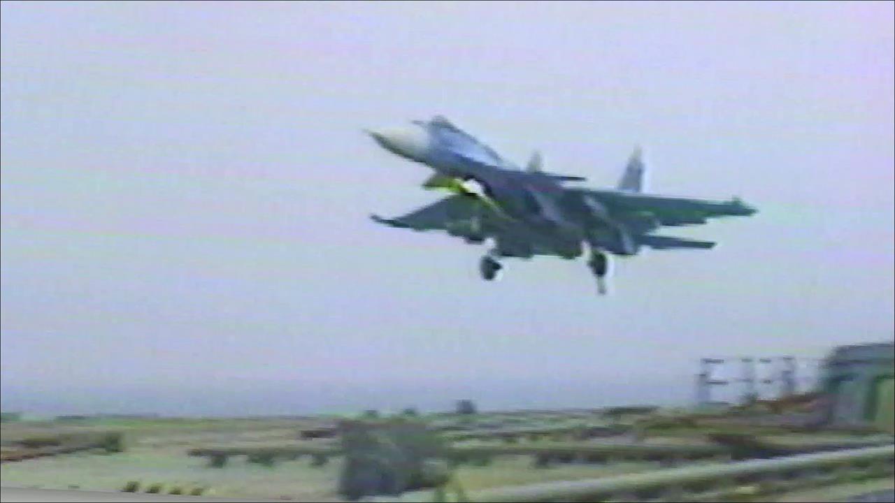 Ровно 30 лет назад впервые в истории отечественной...ии была совершена посадка самолета на авианосец