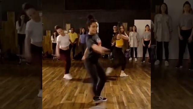 EL BAÑO- Nika Kaljun choreography смотреть онлайн