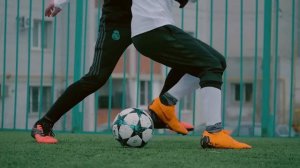 10 ЛУЧШИХ ФИНТОВ КОТОРЫХ ДЕЛАЮТ ВСЕ ФУТБОЛИСТЫ!!