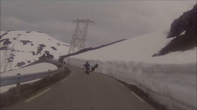 BMW R1100 GS in early winterwonder land - Upper Aadal - Sognefjell - Norway :)