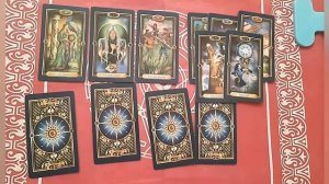 КАКОЙ ОН ЧЕЛОВЕК, СТОИТ ЛИ ЕМУ ДОВЕРЯТЬ.  ОНЛАЙН ГАДАНИЕ.