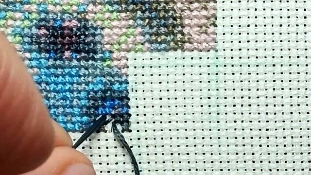 Процесс вышивки крестом?//Cross-stitch