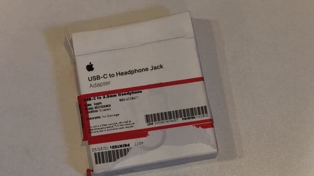 USED Open-Box Fair Apple USB-C to 3.5mm Headphone Jack Adapter White Works with iPad смотреть онлайн