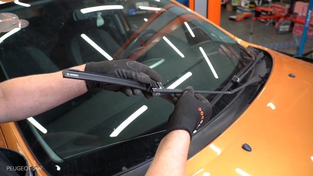 How to change wipers blades PEUGEOT 207 [TUTORIAL AUTODOC] смотреть онлайн