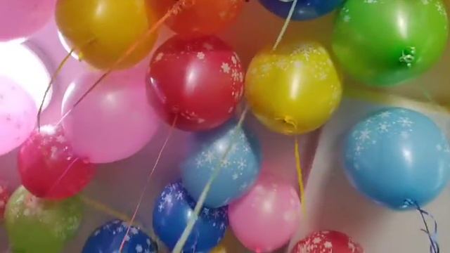 комната из шаров смотреть онлайн